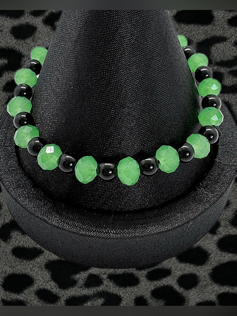Handmade Green and Black Faceted Bead Stretch Bracelet